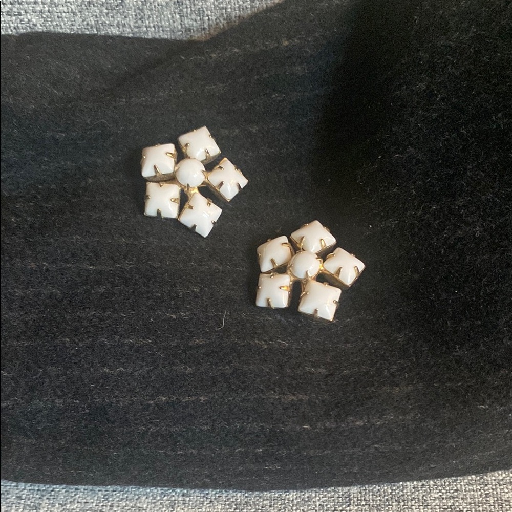 Elegant White and Gold Vintage Brooches